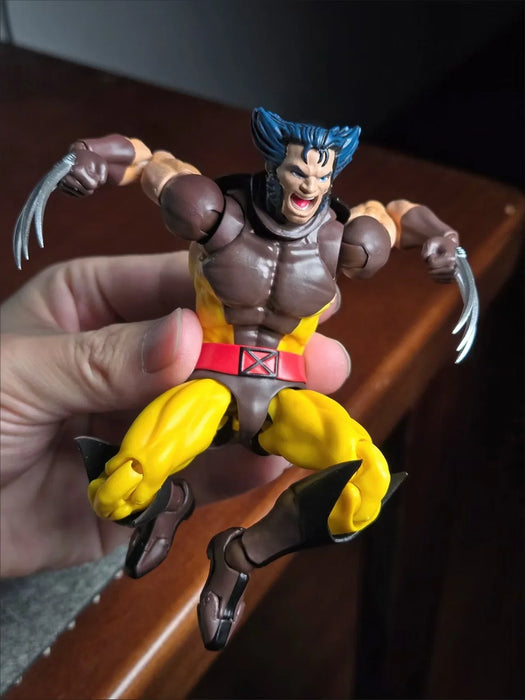 Action Figure | Mafex Wolverine