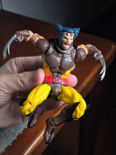 Carregar imagem no visualizador da galeria, Action Figure | Mafex Wolverine
